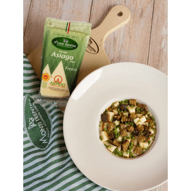Puskietis sūris ASIAGO Fresco pressato, RSM 44%, 200 g 1