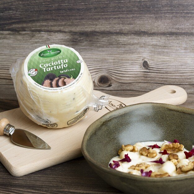 Karvės pieno sūris CACIOTTA, su trumais, RSM 42%, 200g 2