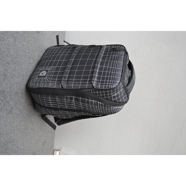 Forminė kuprinė 3D kolekcija OUT OF CONTROL PEOPLE, 27 litrų talpos 3